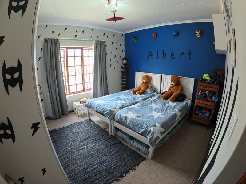 3 Bedroom Property for Sale in Twee Rivieren Western Cape